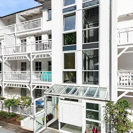 Seeschloss, App 31, Direkt An Der Strandpromenade, Toplage Appartement Binz